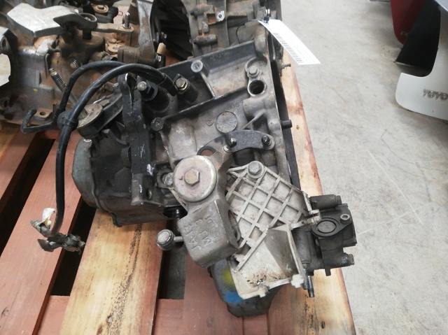 20DL50 PEUGEOT Caja de cambios manual completa  comprar en Lleida