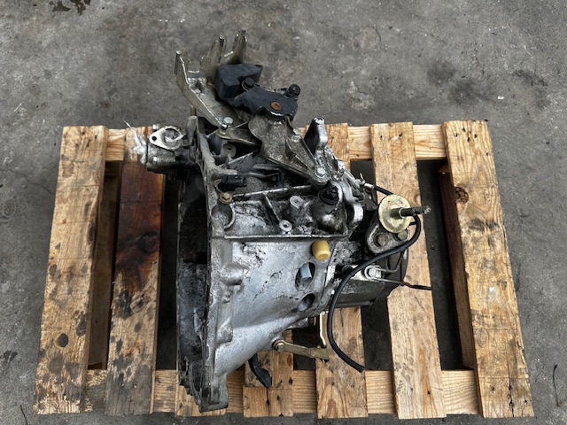 PEUGEOT 20DL68 Caja de cambios manual completa  comprar en Murcia