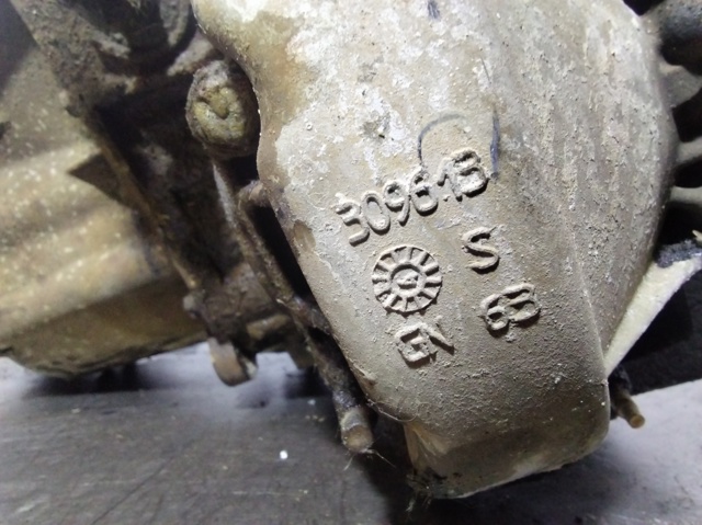 20DM48 PEUGEOT Caja de cambios  en stock Córdoba