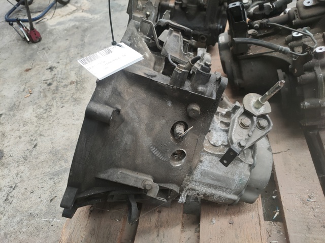 PEUGEOT 20DM62 Caja de cambios  en stock Salamanca