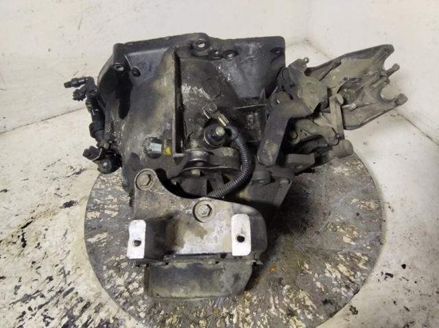 20DM65 PEUGEOT Caja de cambios manual completa  comprar en Jaén