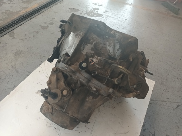 20DM75 Caja de cambios manual completa  disponible Málaga