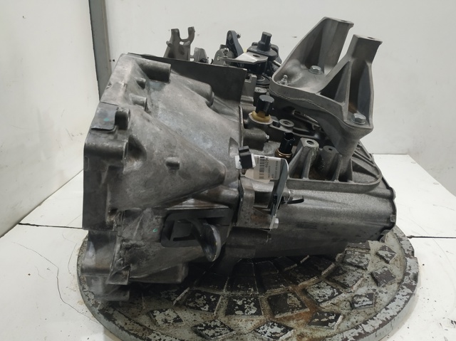 20MB27 Peugeot/Citroen