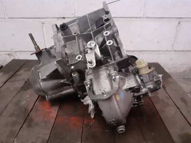 PEUGEOT 20TA45 Caja de cambios manual completa  disponible Valladolid