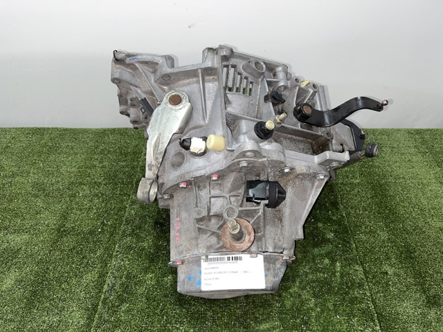 Precio del repuesto Caja de cambios manual 205 I hatchback