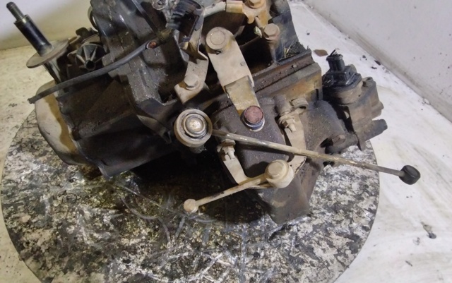 PEUGEOT 20TD93 Caja de cambios manual completa  comprar en Ponferrada
