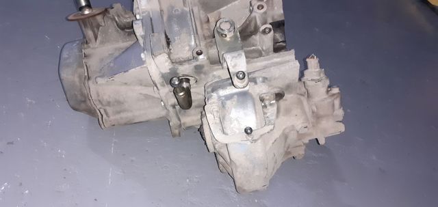 20TD93 Caja de cambios manual completa  disponible Utrera