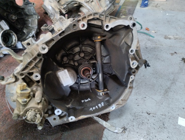 PEUGEOT 20TD95 Caja de cambios manual completa  disponible Valladolid