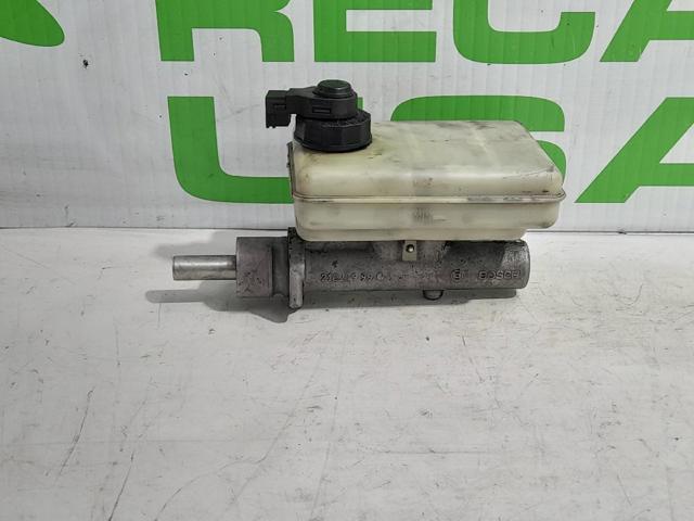 21027999 IVECO Cilindro maestro de frenos  en stock Gandía