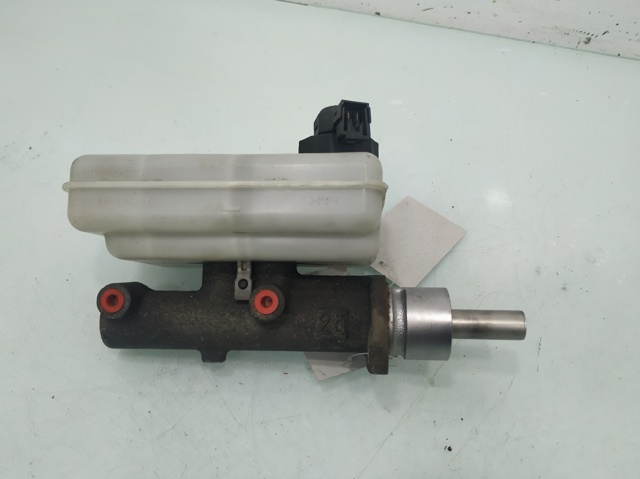 IVECO 21027999 Cilindro maestro de frenos comprar Pamplona