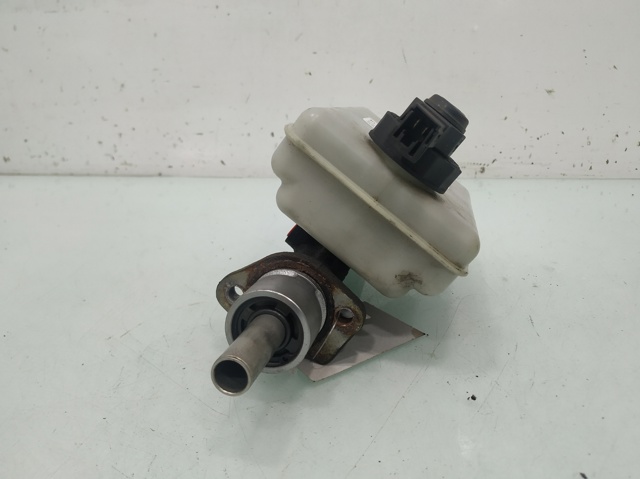 21027999 IVECO Cilindro principal de freno  comprar en Oviedo