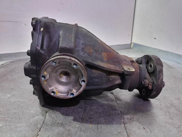2103510805 MERCEDES Carcasa del diferencial trasero  disponible Ourense