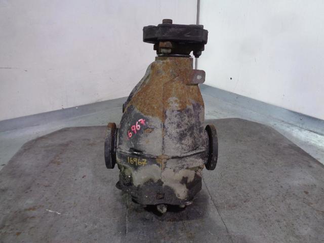 MERCEDES 2103510805 Carcasa del diferencial trasero  en stock Terrassa