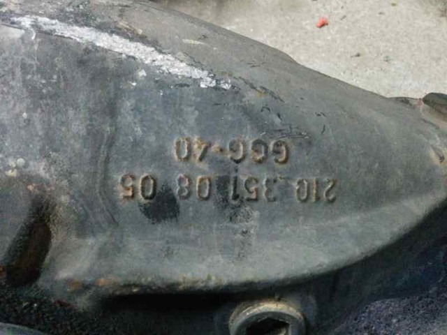 2103510805 MERCEDES Carcasa del diferencial trasero  disponible Vigo