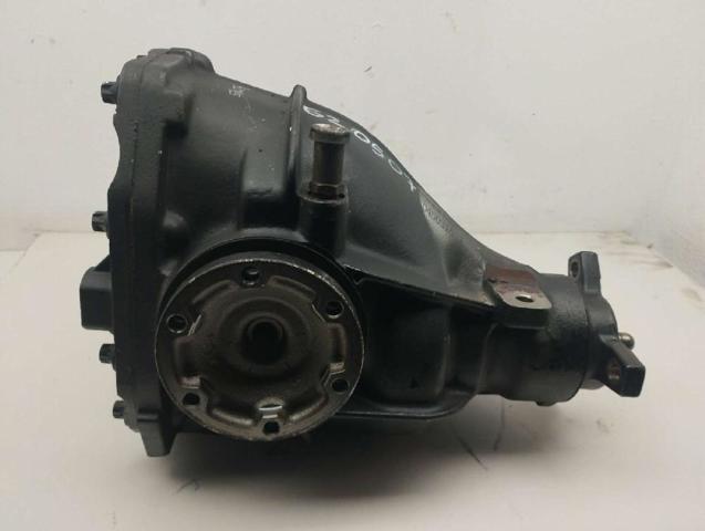 MERCEDES 2103513308G Carcasa del diferencial trasero  en stock Terrassa
