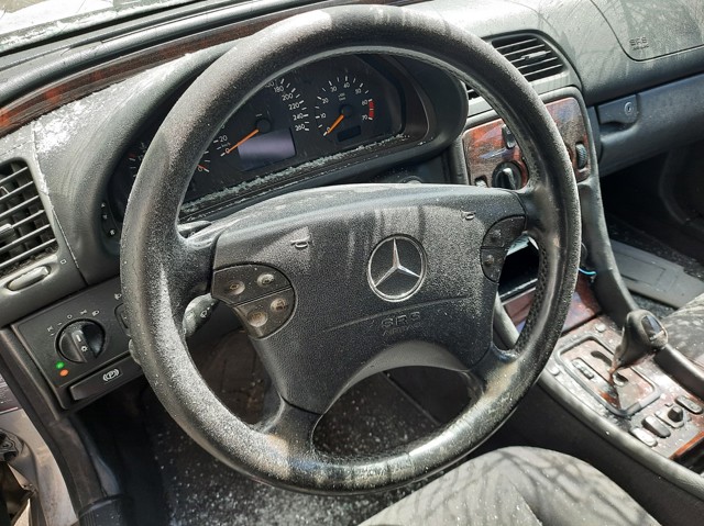 Volante para Mercedes E S210