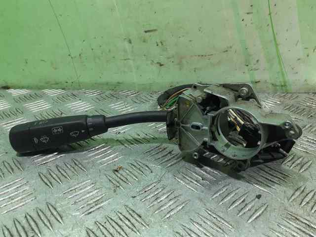 2105400144 MERCEDES Conmutador izquierdo de la columna de dirección  disponible Vigo