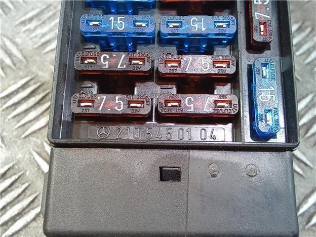 MERCEDES 2105450104 Interruptor de luces en el tablero comprar Pamplona