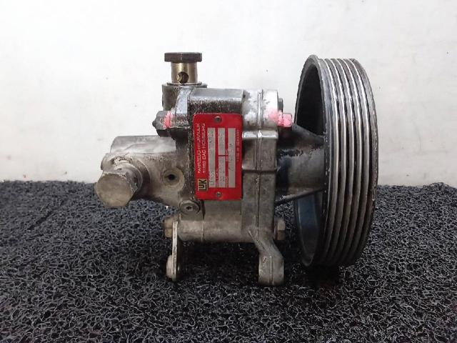 2106126 Bomba de dirección  en stock Sabadell