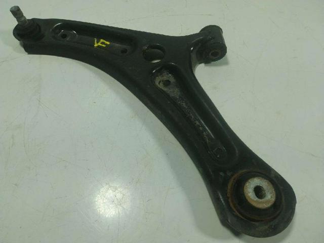 2106530 FORD Brazo inferior izquierdo de la suspensión delantera  en stock Córdoba