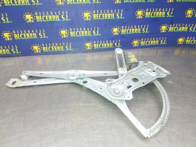 MERCEDES 2107201246 Mecanismo de elevalunas de la puerta delantera derecha  disponible Valladolid