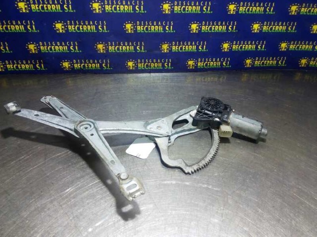 2107201246 Mecanismo de elevalunas delantero derecha  en stock Sabadell