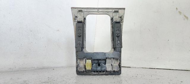 MERCEDES 2108200110 Unidad de control de elevalunas de la consola central  en stock Terrassa