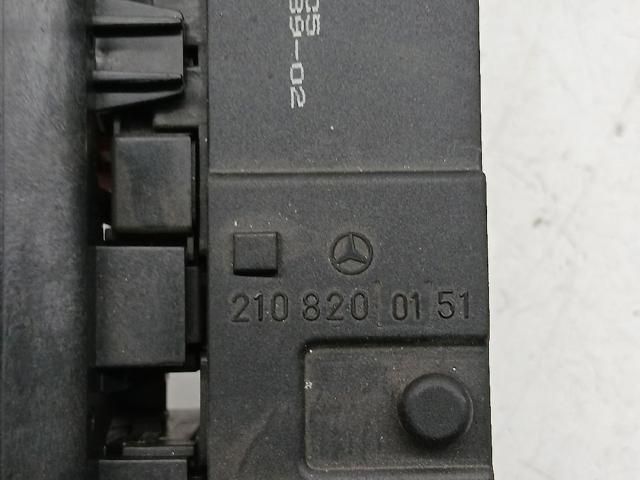 2108200151 MERCEDES Botón de encendido de calefacción del asiento  disponible Vigo
