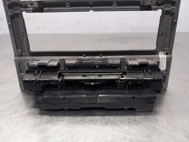 2108200151 MERCEDES Botón de encendido de calefacción del asiento comprar Alcalá