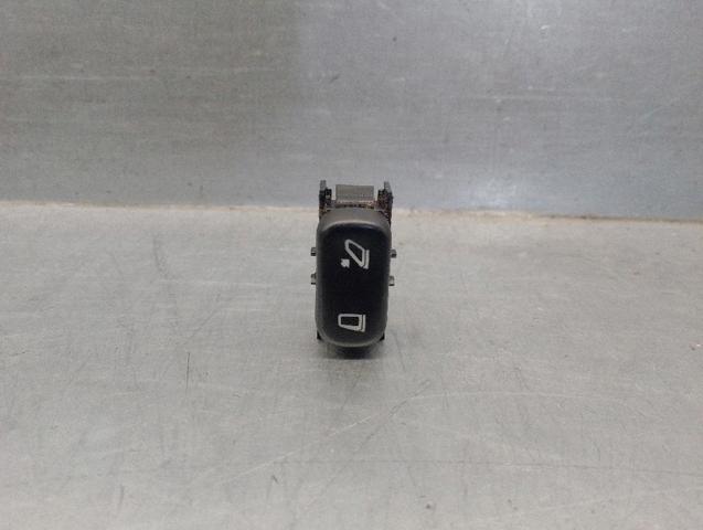 2108202010 Mercedes