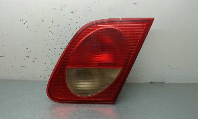 Piloto trasero exterior derecho 2108204464 MERCEDES