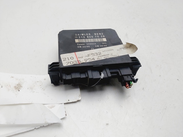 MERCEDES 2108207526 Unidad de confort de la puerta delantera  comprar en Ponferrada