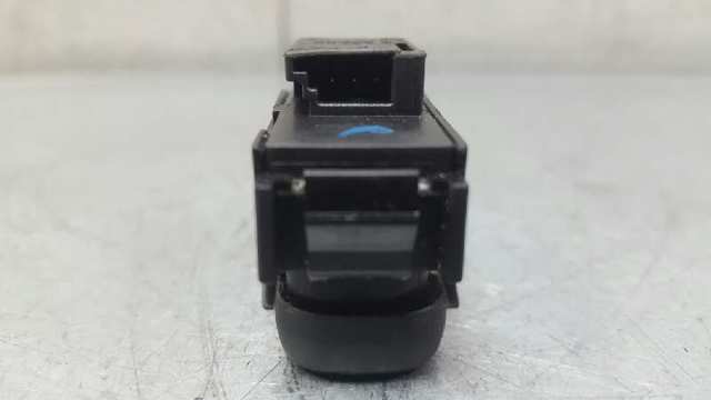 2108208210 Botón de encendido del motor del elevalunas trasero izquierdo comprar Sevilla