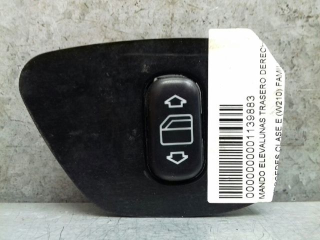 2108208210 Mercedes