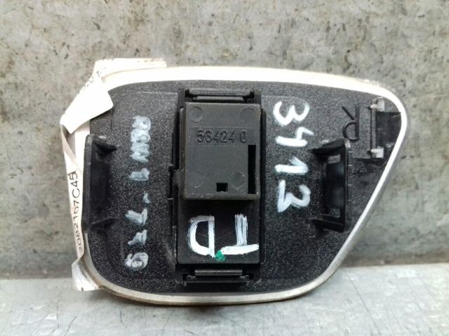 MERCEDES 2108208210 Botón de encendido del motor del elevalunas trasero izquierdo  disponible Valladolid
