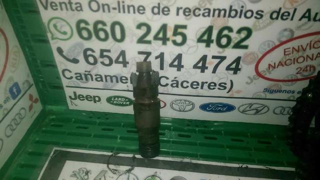 Tobera de agua regadora, lavado de parabrisas 2108601847 Mercedes