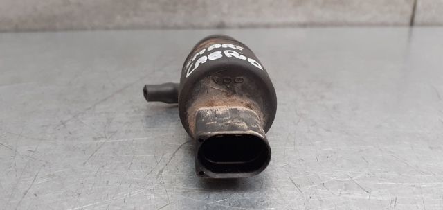 MERCEDES 2108690821 Bomba de agua limpiaparabrisas, delantera  en stock Valencia