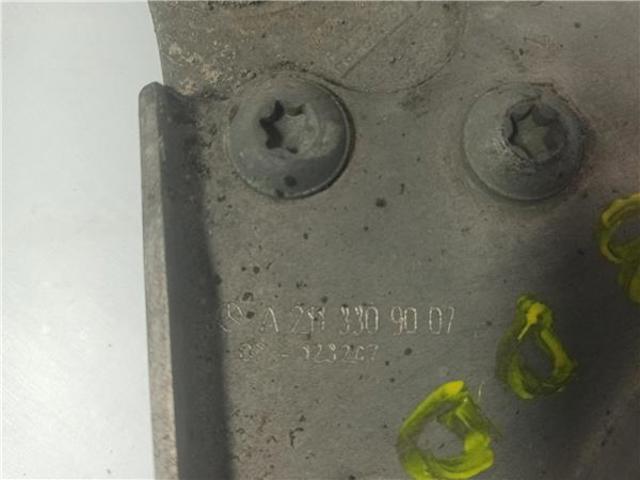 2113309007 MERCEDES Brazo superior derecho de la suspensión delantera comprar Bilbao