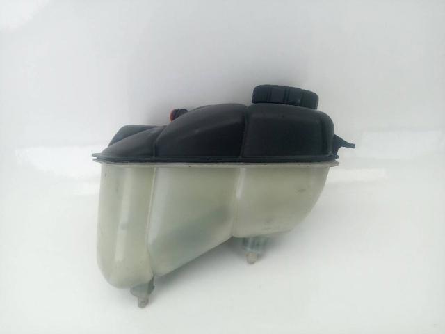 2115000049 MERCEDES Vaso de expansión  en stock Huelva