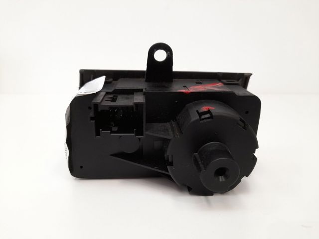 2115450104 Interruptor de luces en el tablero  disponible Málaga