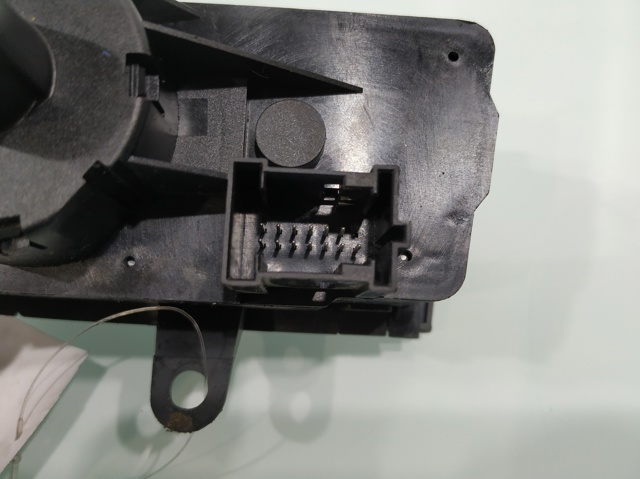 2115450104 MERCEDES Interruptor de luces en el tablero comprar Bilbao