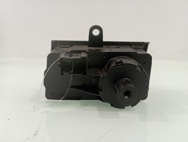 2115450104 MERCEDES Interruptor de luces en el tablero  en stock Gandía