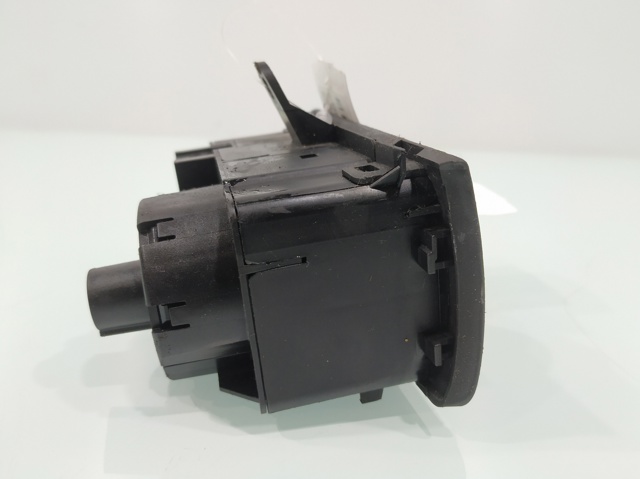 MERCEDES 2115450104 Interruptor de luces en el tablero  en stock Salamanca