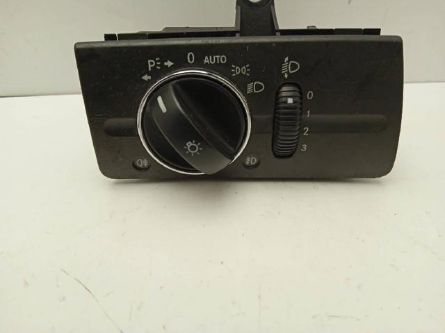 2115450304 Interruptor de luces en el tablero  en stock Sabadell