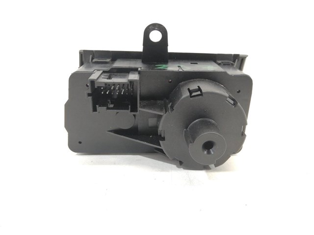 Interruptor de luces en el tablero 2115450304 MERCEDES