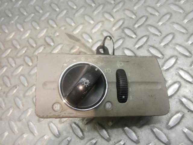 2115450304 MERCEDES Interruptor de luces en el tablero  disponible Vigo