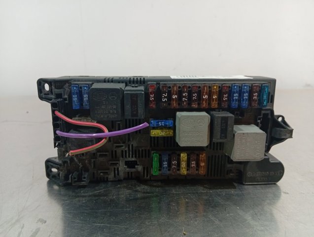2115453801 MERCEDES Caja de fusibles  en stock Huelva