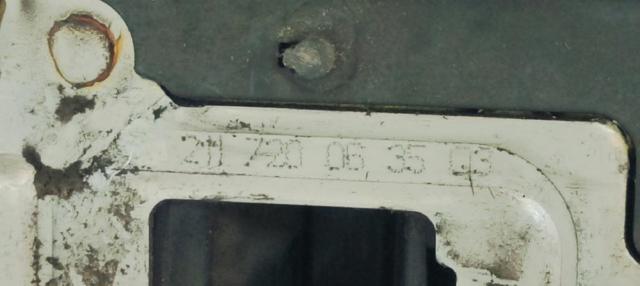 2117200635 Cerradura de puerta delantera derecha  disponible Utrera
