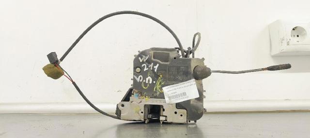 2117200635 MERCEDES Cerradura de puerta delantera derecha  en stock Gandía