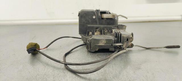 2117200635 Cerradura de puerta delantera derecha  disponible Málaga